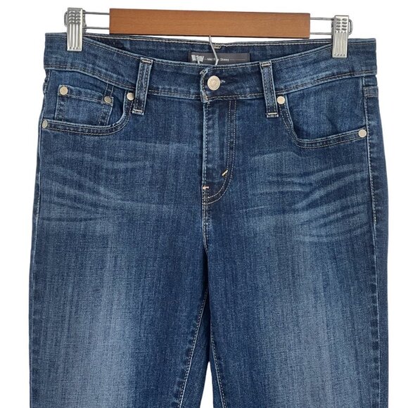 Levi's MID-RISE SKINNY WOMENS, MED WASH JEANS, SIZE 30 IN WAIST, 29 IN INSEAM - Picture 3 of 13